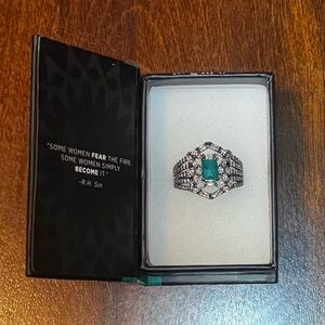 NIB Reign Silver Ring with Green Gemstone Size 11